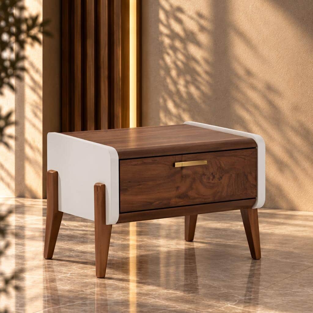 Bedroom set furniture finish and room styling view - image 61640